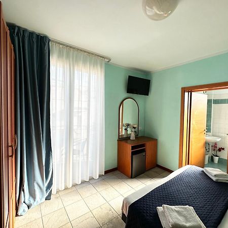 Hotel Kennedy Rimini Ngoại thất bức ảnh