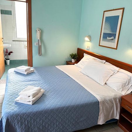 Hotel Kennedy Rimini Ngoại thất bức ảnh