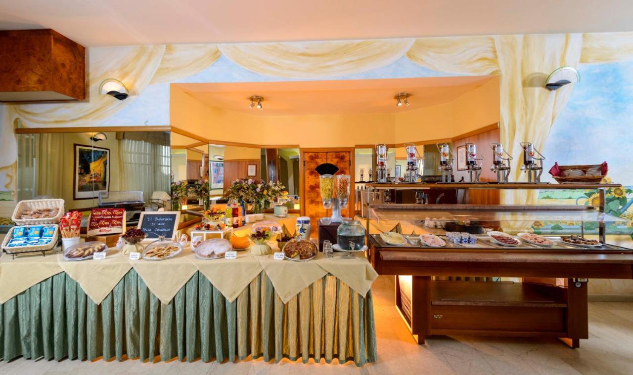 Hotel Kennedy Rimini Ngoại thất bức ảnh