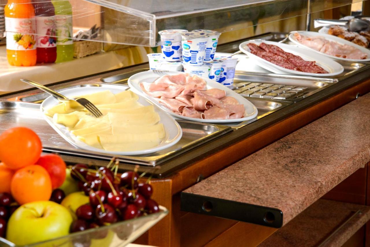 Hotel Kennedy Rimini Ngoại thất bức ảnh