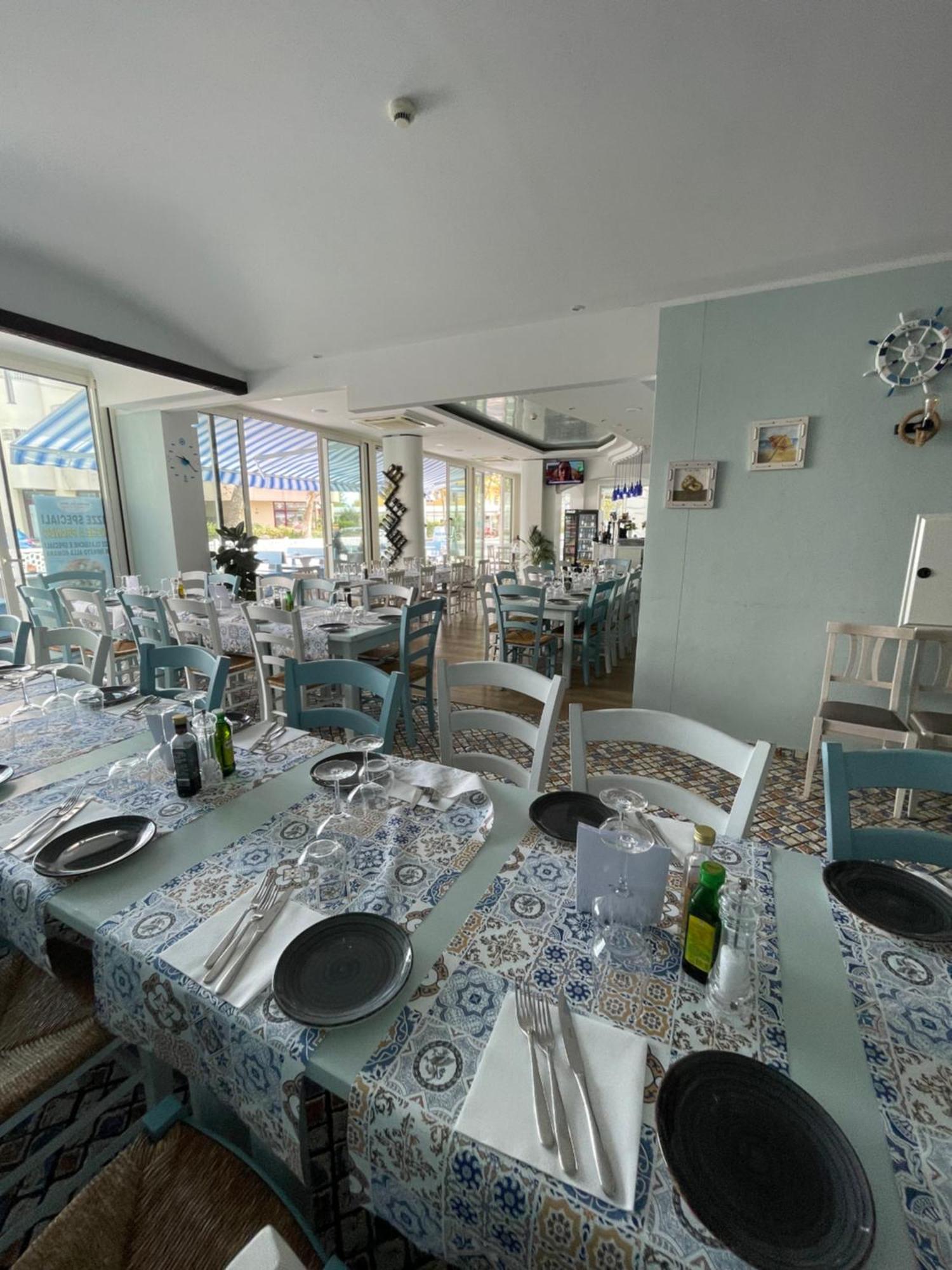 Hotel Kennedy Rimini Ngoại thất bức ảnh